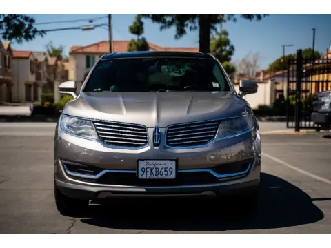 More photos of 2016 Lincoln MKX Reserve at SoCal Auto Auction, CA