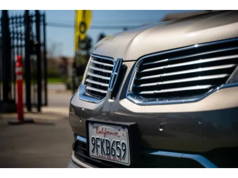 Another view of 2016 Lincoln MKX Reserve for sale in Ontario, CA at SoCal Auto Auction