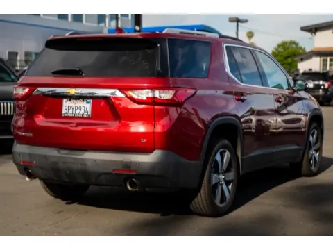More photos of 2018 Chevrolet Traverse LT Leather at SoCal Auto Auction, CA